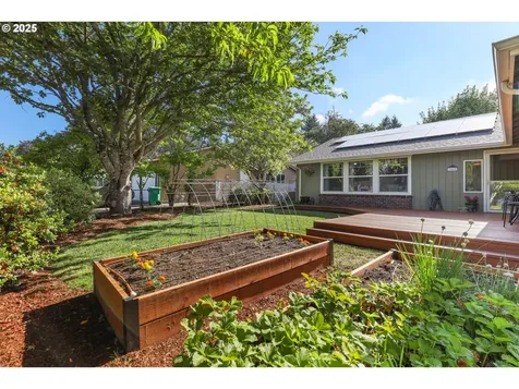 2460 NE Juniper Avenue Gresham OR 97030