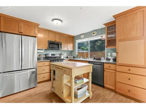 2460 NE Juniper Avenue Gresham OR 97030