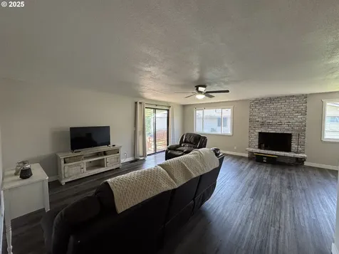2120 SW Olson Avenue Pendleton OR 97801