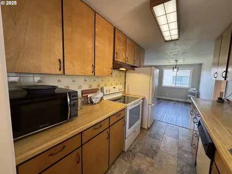 2120 SW Olson Avenue Pendleton OR 97801