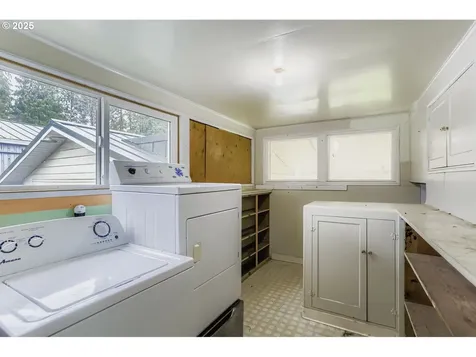 15996 S Thayer Road Oregon City OR 97045
