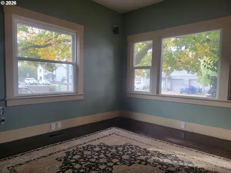431 SW 3rd Avenue Canby OR 97013