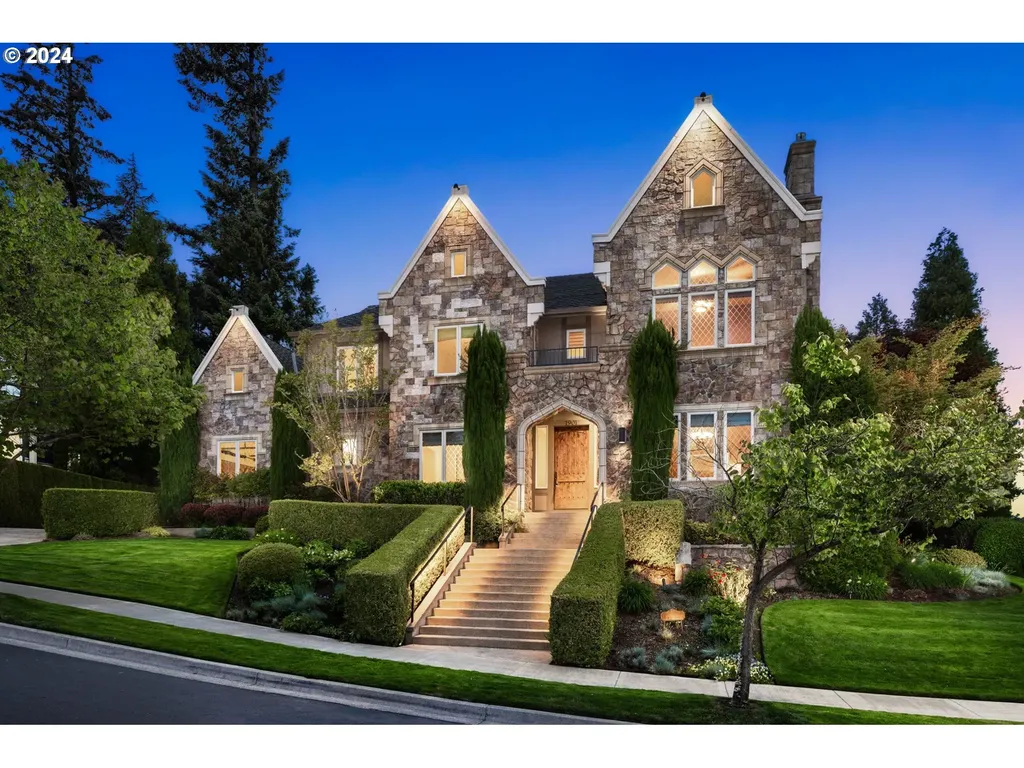 1901 Cheryl Court Lake Oswego OR 97034