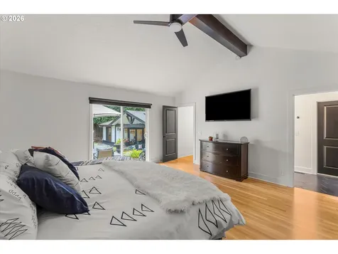 5619 SW Windsor Court Portland OR 97221