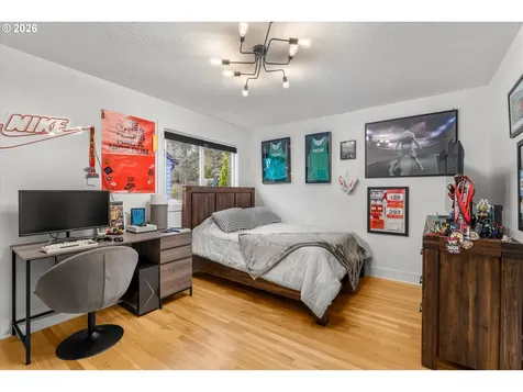 5619 SW Windsor Court Portland OR 97221