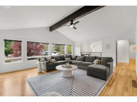 5619 SW Windsor Court Portland OR 97221