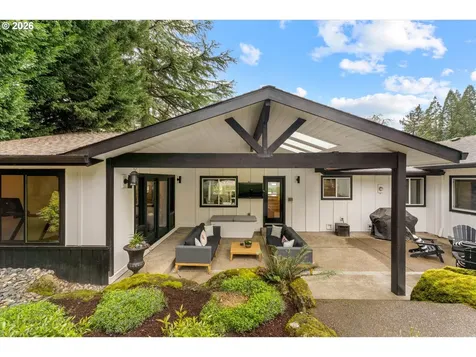 5619 SW Windsor Court Portland OR 97221