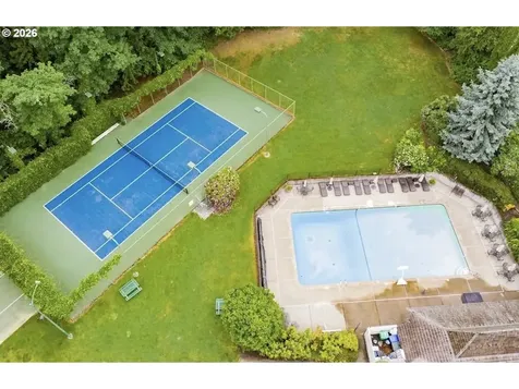 5619 SW Windsor Court Portland OR 97221