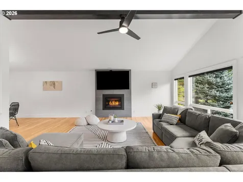 5619 SW Windsor Court Portland OR 97221