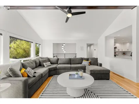 5619 SW Windsor Court Portland OR 97221