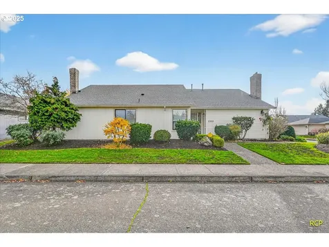 2332 NE 158th Avenue Portland OR 97230