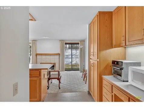 2332 NE 158th Avenue Portland OR 97230