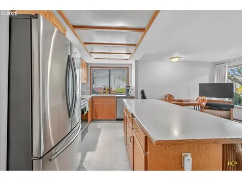 2332 NE 158th Avenue Portland OR 97230