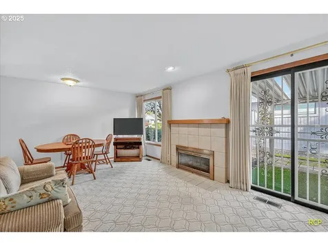 2332 NE 158th Avenue Portland OR 97230