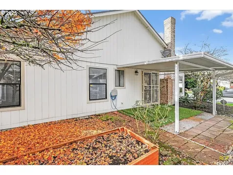 2332 NE 158th Avenue Portland OR 97230