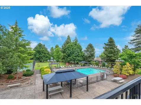 2332 NE 158th Avenue Portland OR 97230