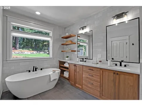 850 NW 114th Avenue Portland OR 97229