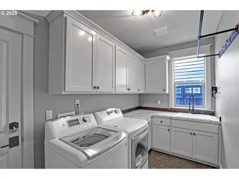 850 NW 114th Avenue Portland OR 97229