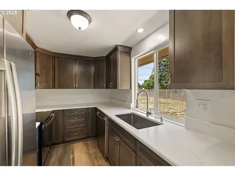 3762 Greenwood Street Eugene OR 97404