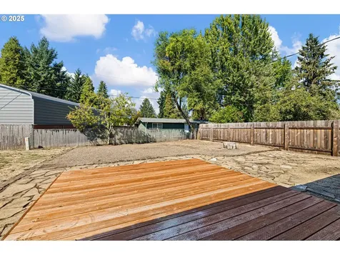 3762 Greenwood Street Eugene OR 97404