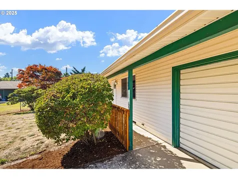 3762 Greenwood Street Eugene OR 97404