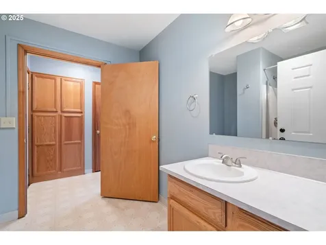 13011 NE 86th Street Vancouver WA 98682