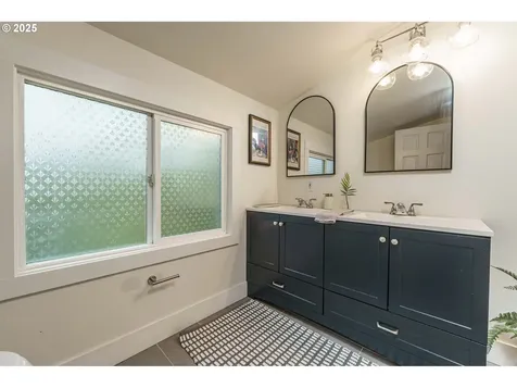 4824 NE 23rd Avenue Portland OR 97211
