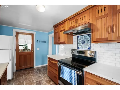 428 5th Street Springfield OR 97477