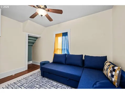 428 5th Street Springfield OR 97477