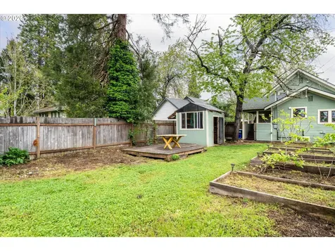 428 5th Street Springfield OR 97477