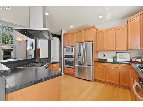 1176 SW Binford Lake Parkway Gresham OR 97080