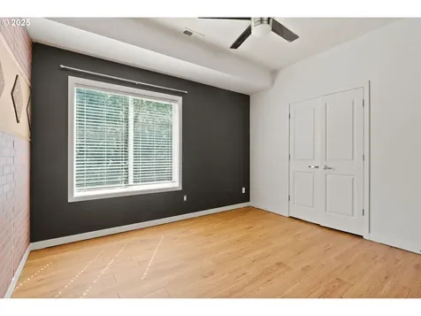 1176 SW Binford Lake Parkway Gresham OR 97080