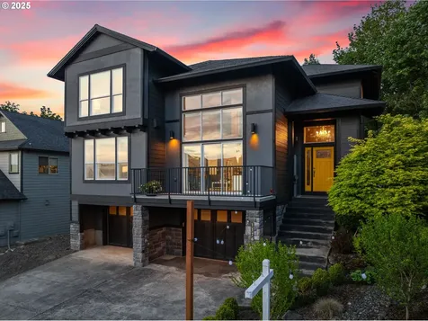 1176 SW Binford Lake Parkway Gresham OR 97080
