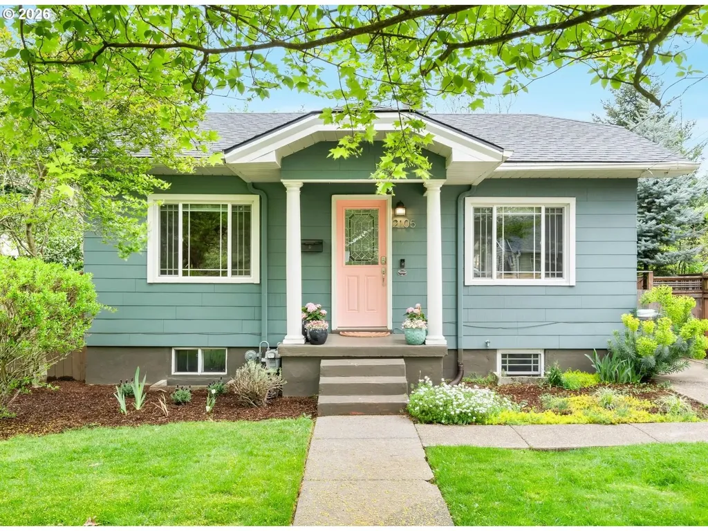 2105 N Winchell Street Portland OR 97217