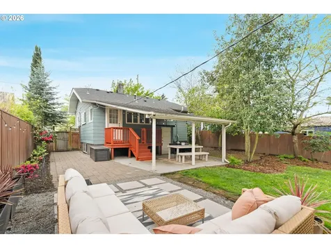 2105 N Winchell Street Portland OR 97217