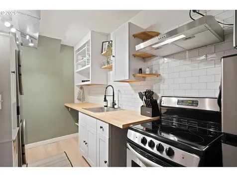 2105 N Winchell Street Portland OR 97217