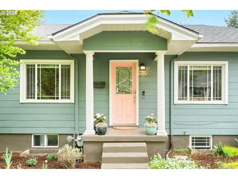 2105 N Winchell Street Portland OR 97217