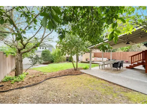 2105 N Winchell Street Portland OR 97217