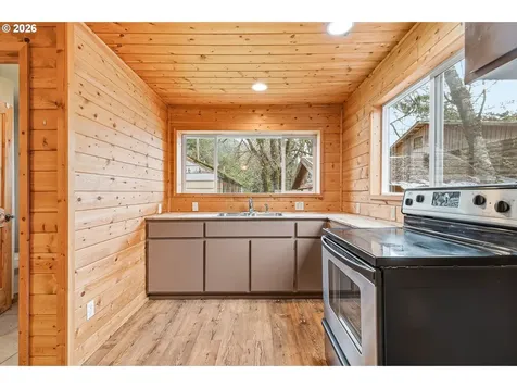 159 Bloom Road Wolf Creek OR 97497