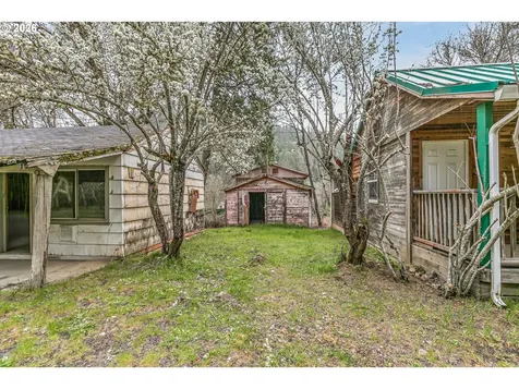 159 Bloom Road Wolf Creek OR 97497