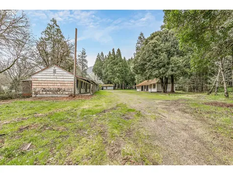 159 Bloom Road Wolf Creek OR 97497