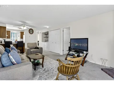2372 2374 SW Edgefield Place Troutdale OR 97060