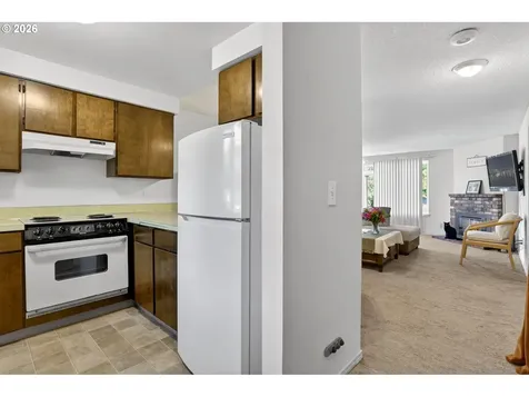 2372 2374 SW Edgefield Place Troutdale OR 97060