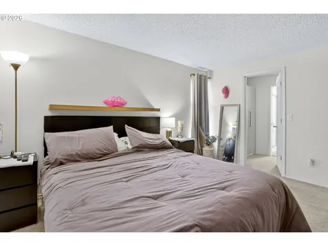 2372 2374 SW Edgefield Place Troutdale OR 97060