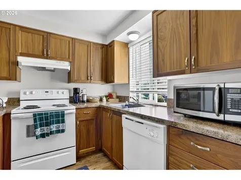 2372 2374 SW Edgefield Place Troutdale OR 97060