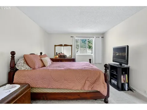 2372 2374 SW Edgefield Place Troutdale OR 97060