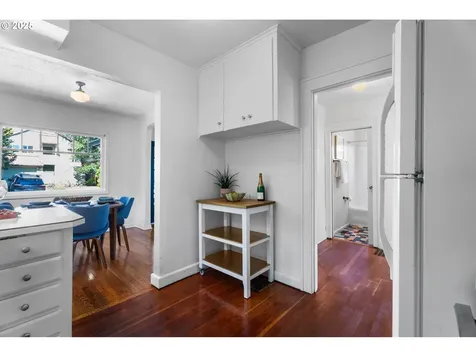 6908 SW 55th Avenue Portland OR 97219