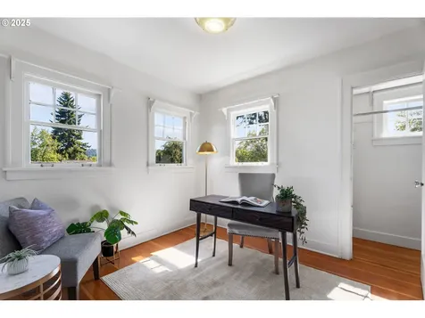 6908 SW 55th Avenue Portland OR 97219