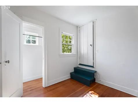 6908 SW 55th Avenue Portland OR 97219