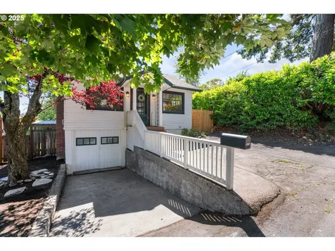 6908 SW 55th Avenue Portland OR 97219